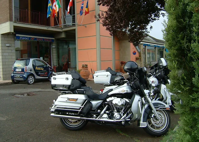 1000 Miglia Hotel Monteroni dʼArbia